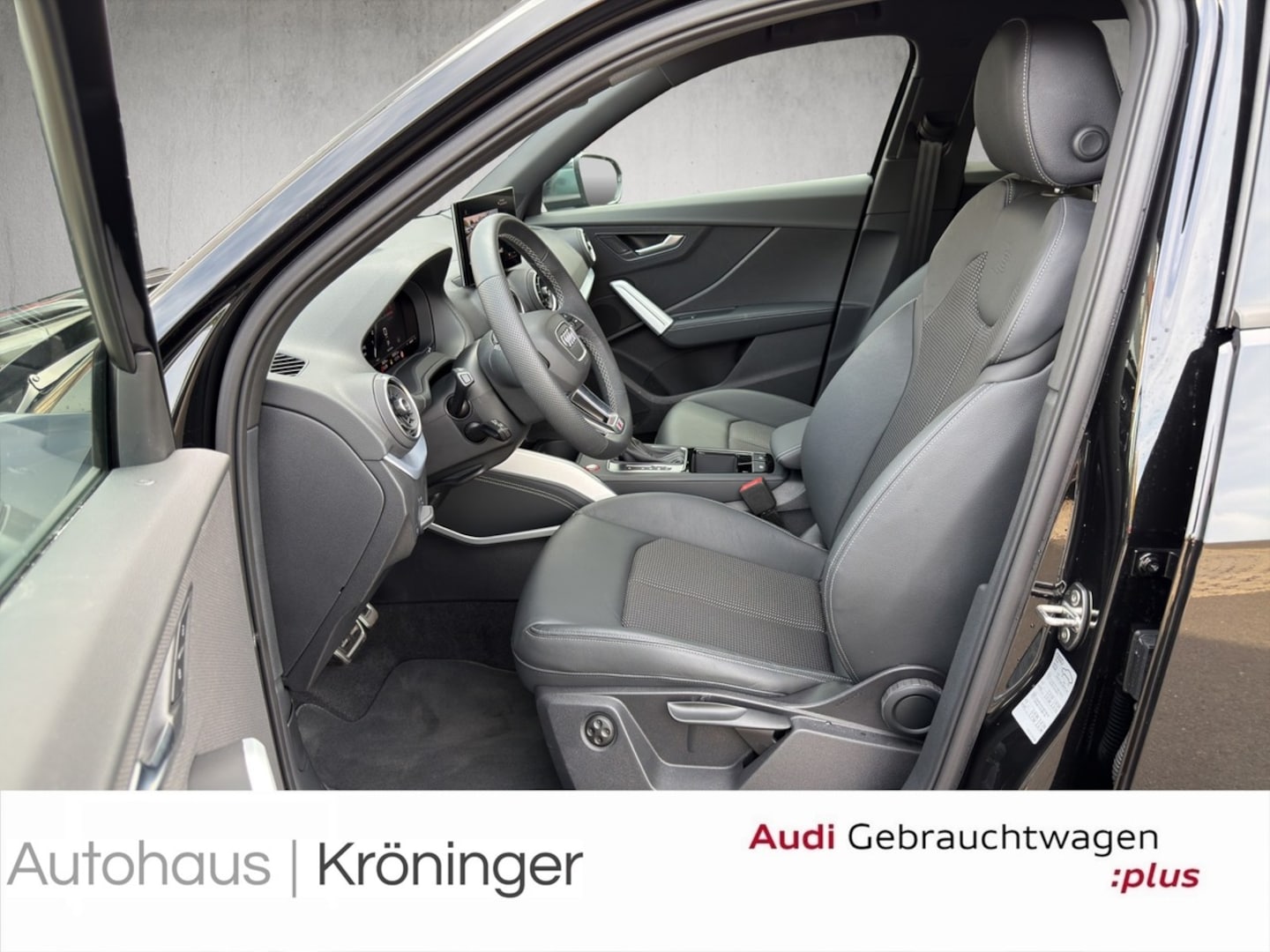 Bild über Audi SQ2 TFSI quattro S tronic - für weitere Informationen kontaktieren Sie den Audi Partner