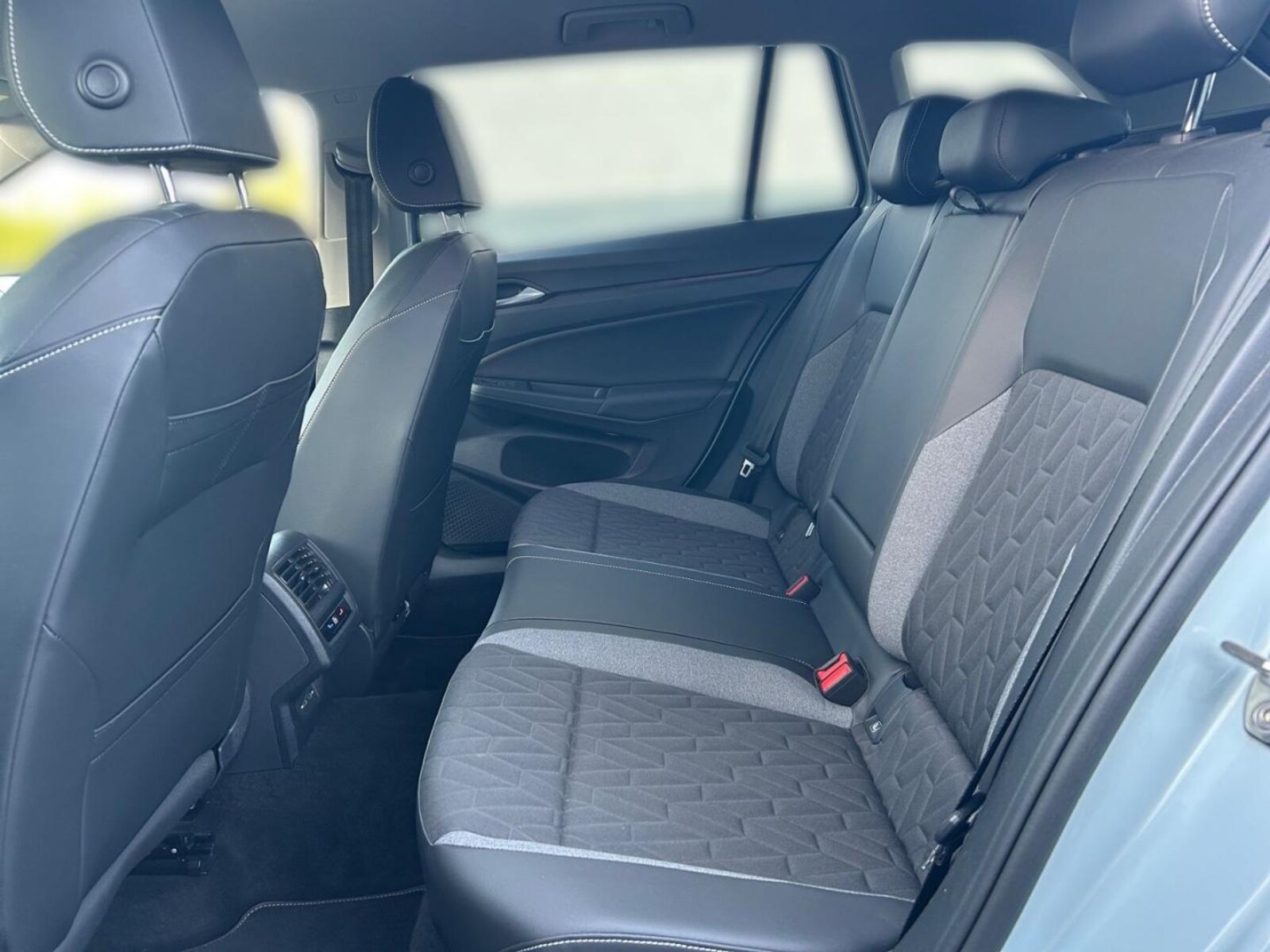 Volkswagen Golf Variant – Bild 10