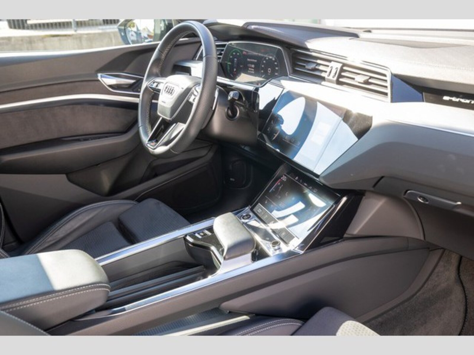 Audi Q8 e-tron – Bild 10
