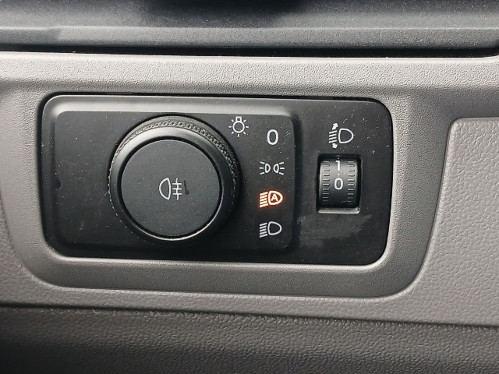 Volkswagen Transporter Kasten kurzer Radstand – Bild 23