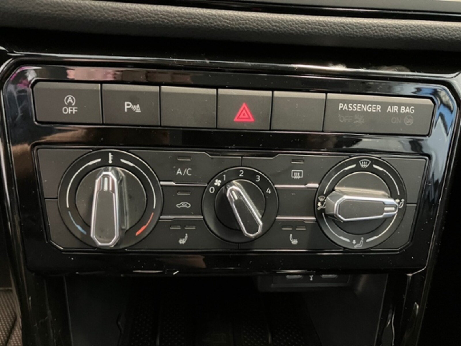 Volkswagen T-Cross – Bild 18