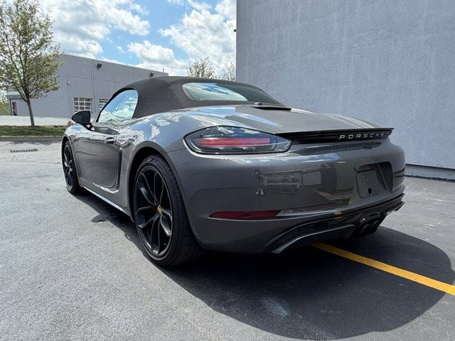 2025 Porsche 718 Boxster