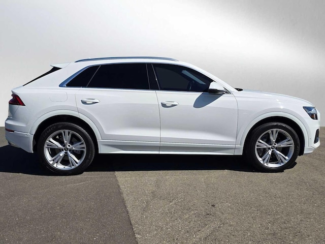 2023 Audi Q8