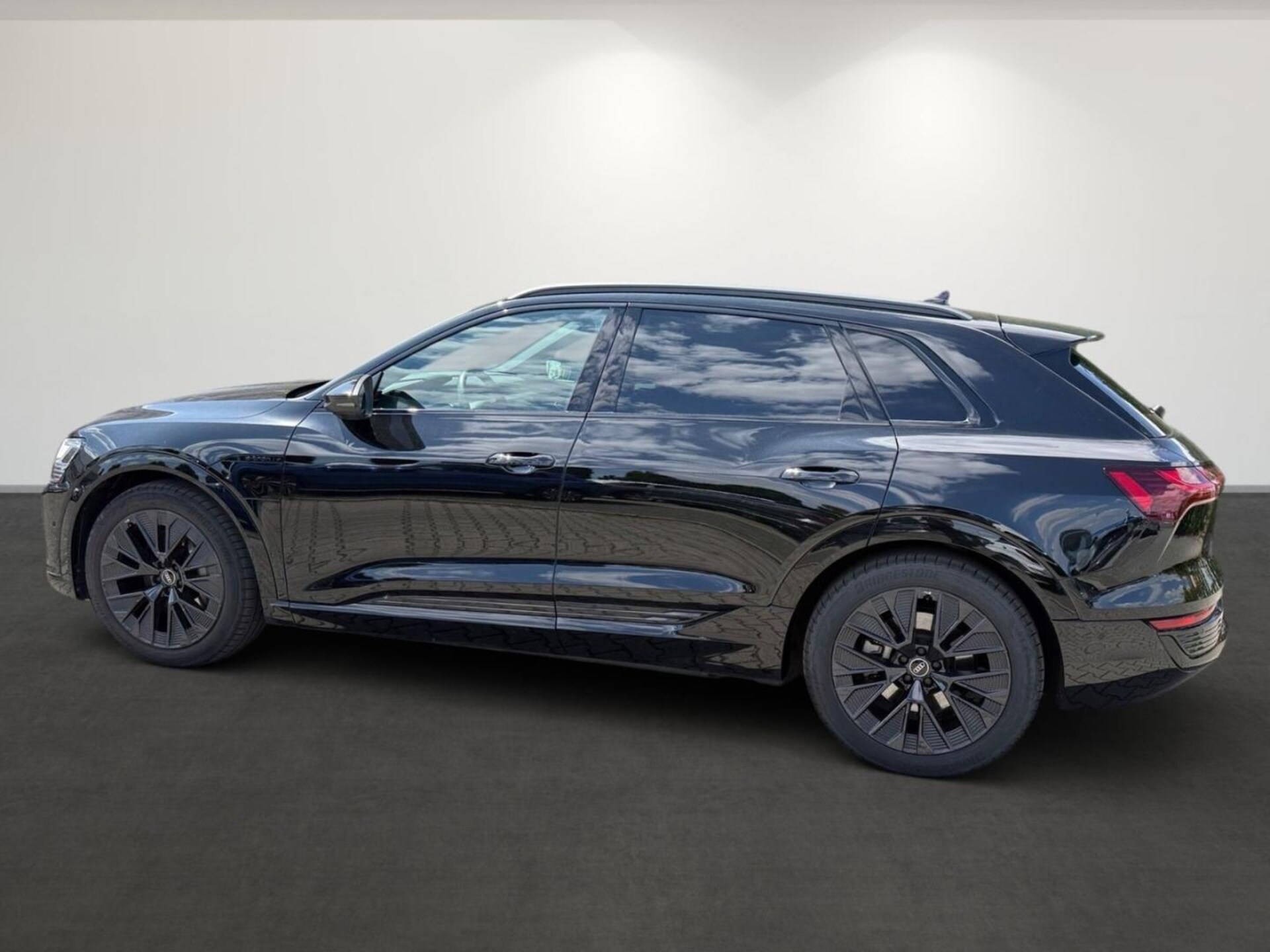 Audi Q8 e-tron S line