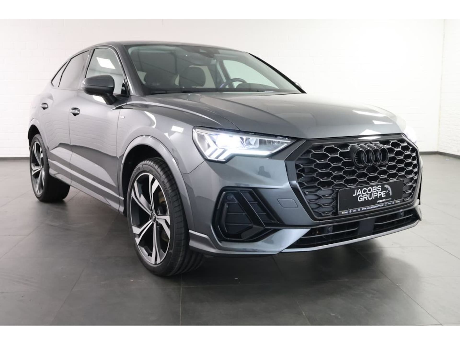 Audi Q3 Sportback S line