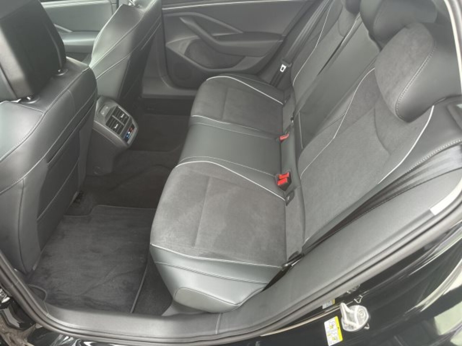 Volkswagen Passat – Bild 10