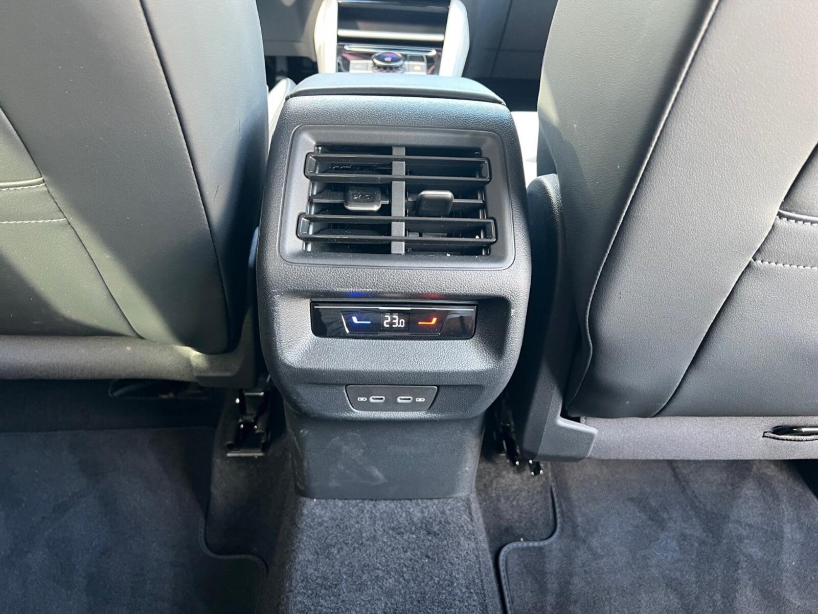 Volkswagen Tiguan – Bild 12