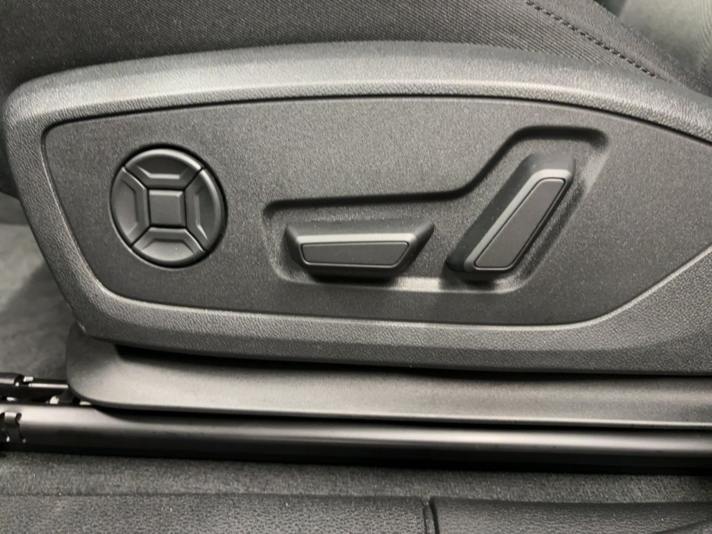Bild über Audi Q3 TFSI 110 kW S tronic - für weitere Informationen kontaktieren Sie den Audi Partner