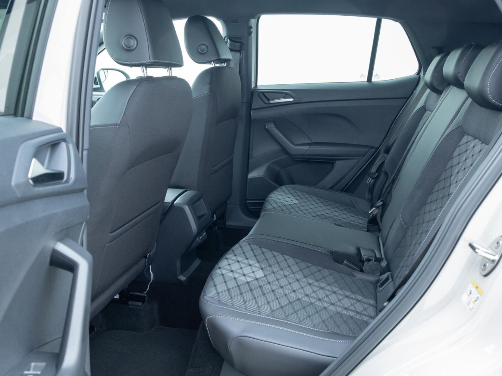 Volkswagen T-Cross – Bild 18