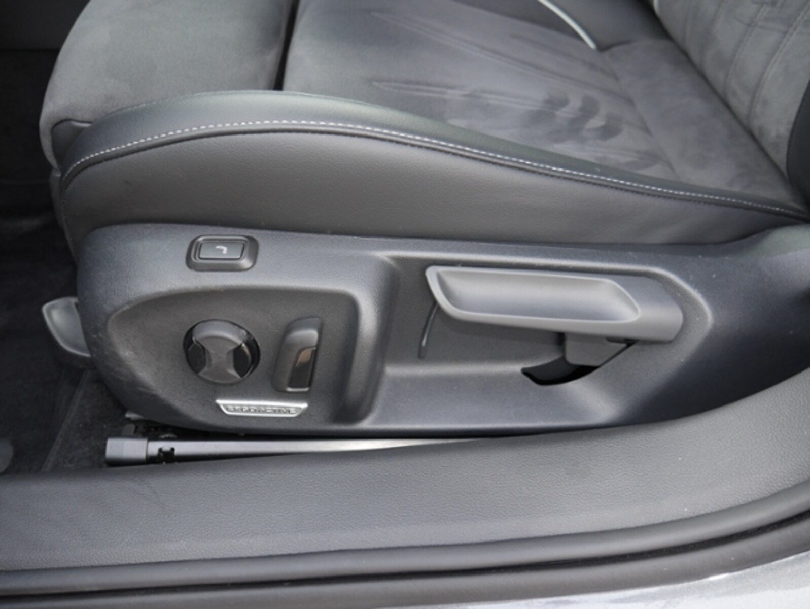 Volkswagen Passat – Bild 11
