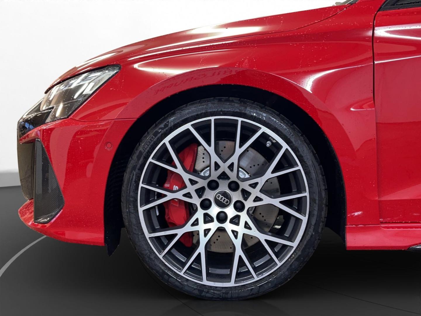 Image about Audi RS 3 Limousine TFSI quattro S tronic