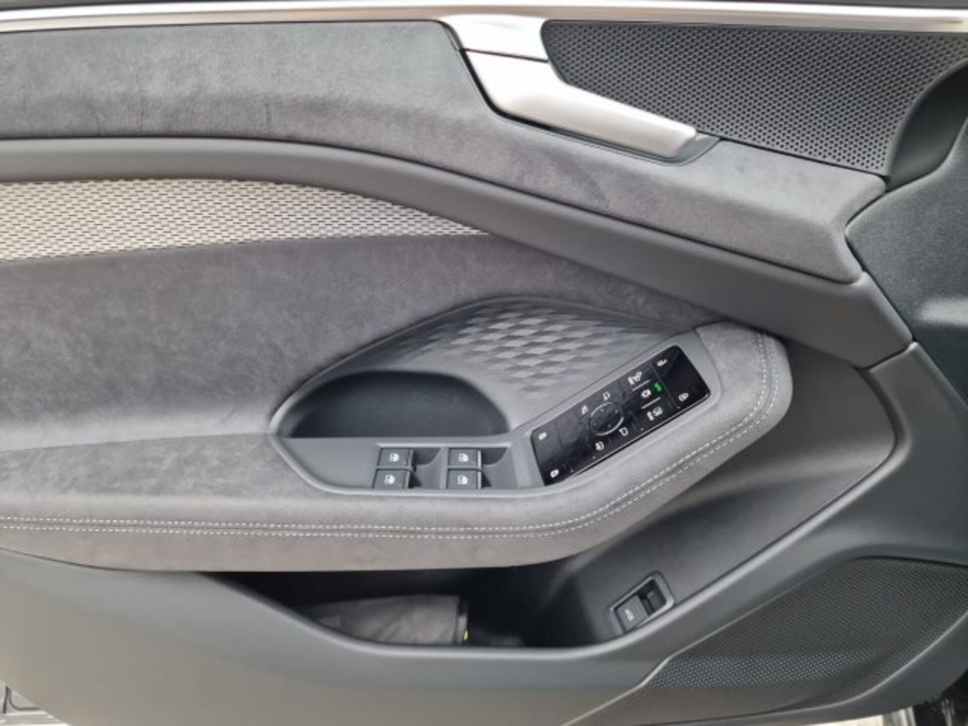Audi A6 Avant edition one