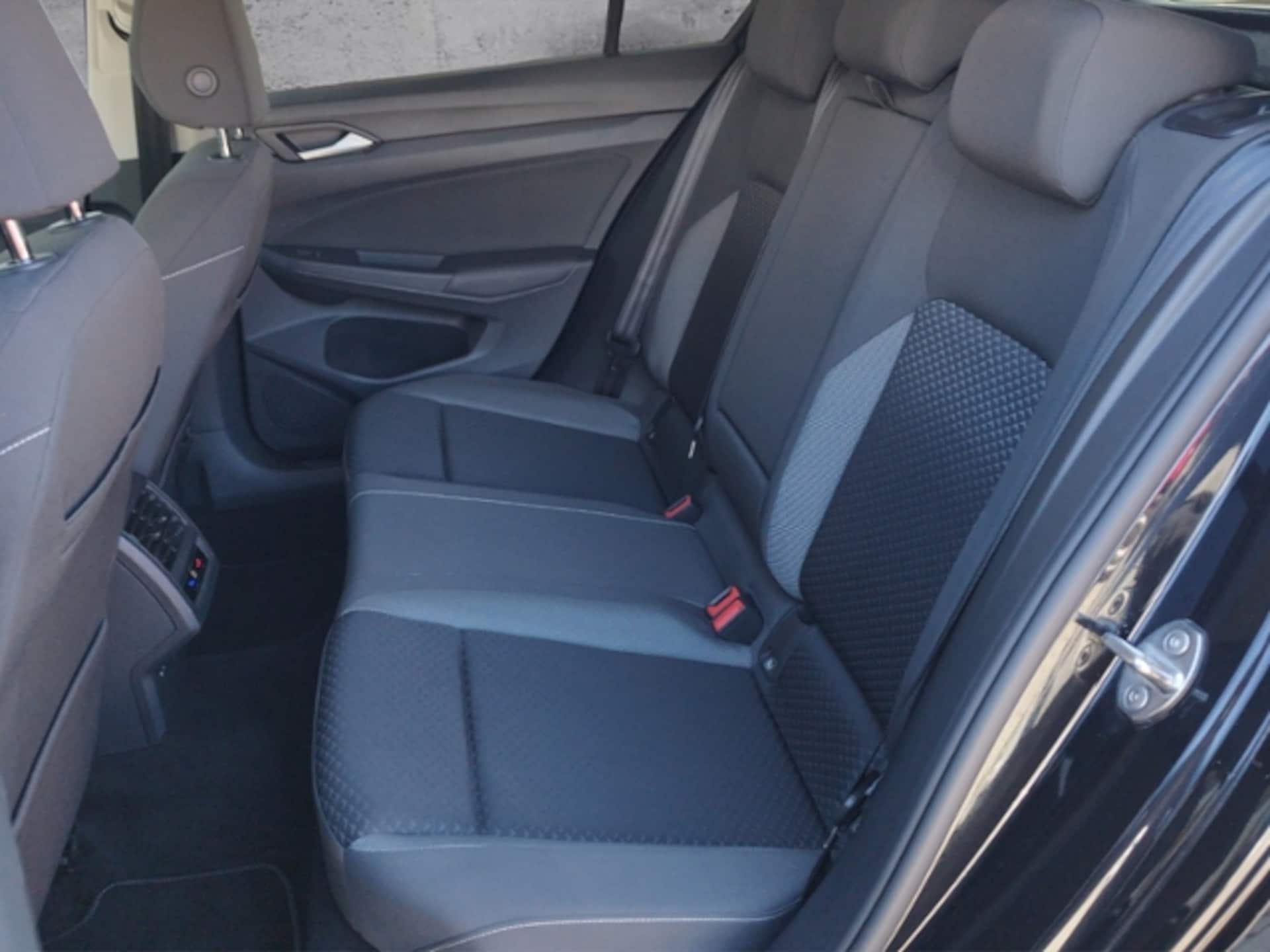 Volkswagen Golf Active