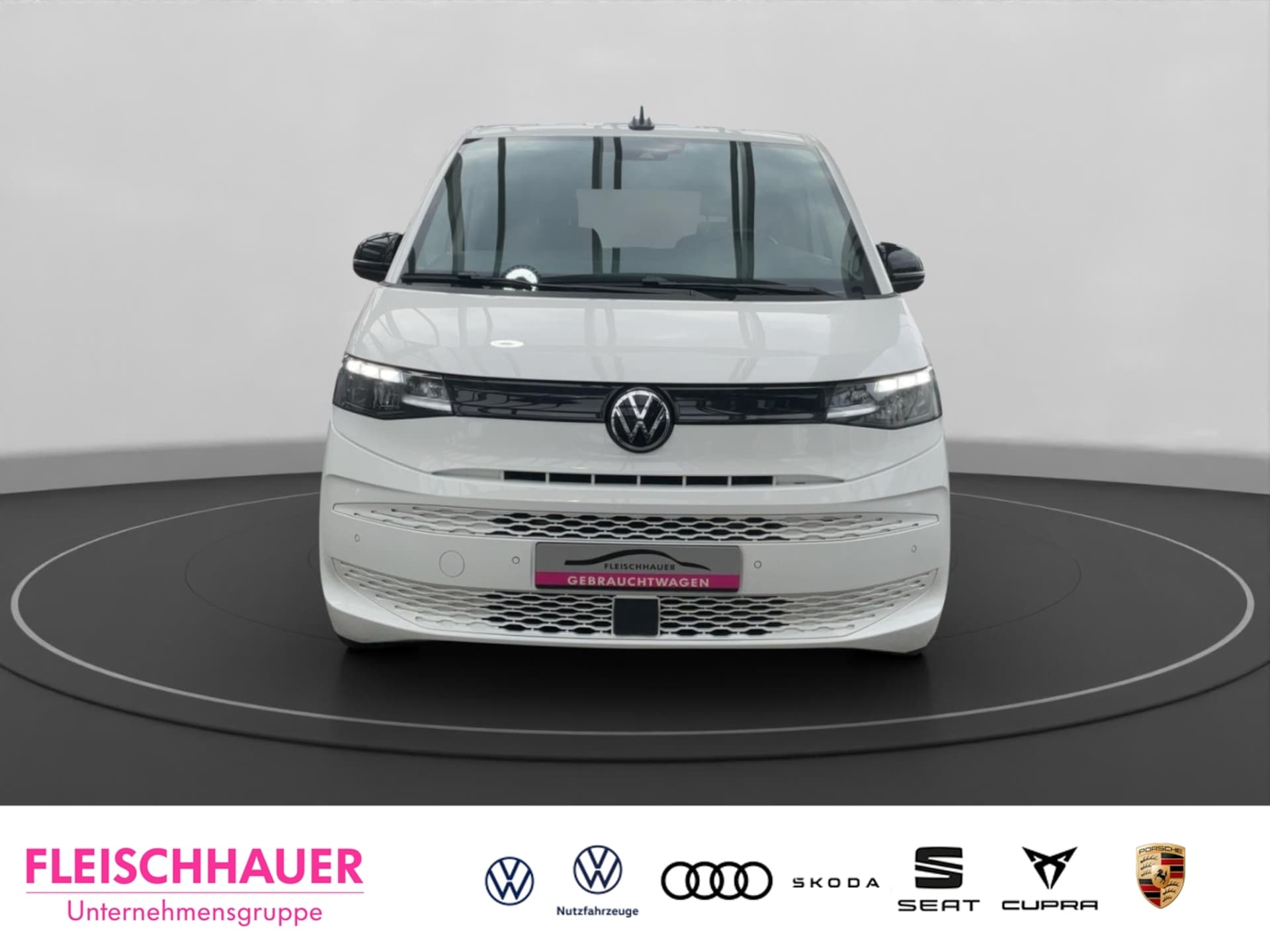 Volkswagen Multivan Langversion Basis-Modell