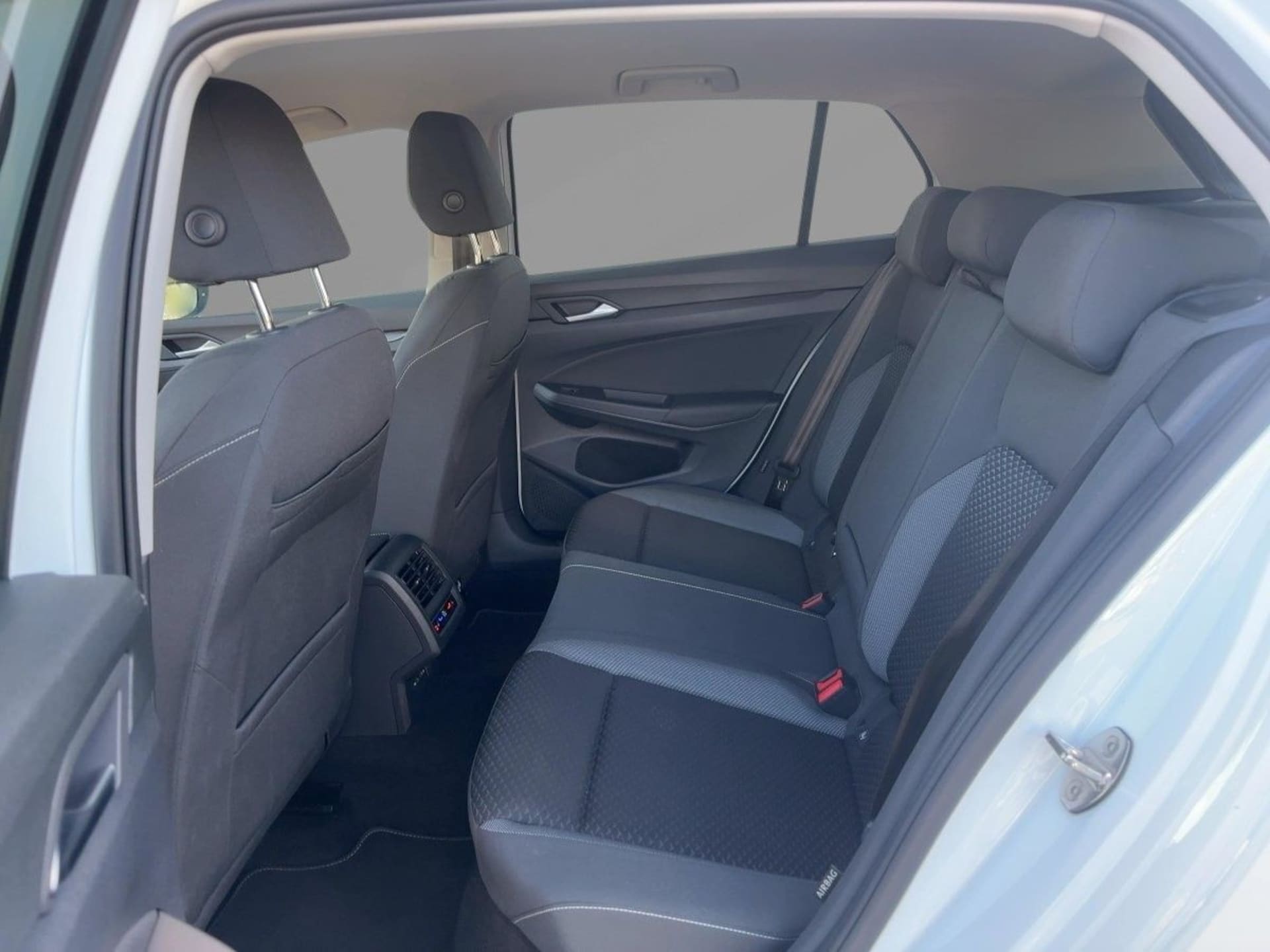 Volkswagen Golf Active