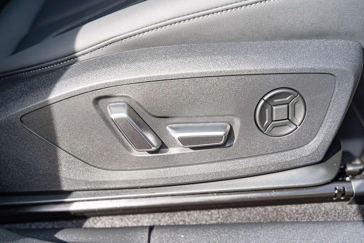 Image about Audi Q3 SUV TFSI 110 kW