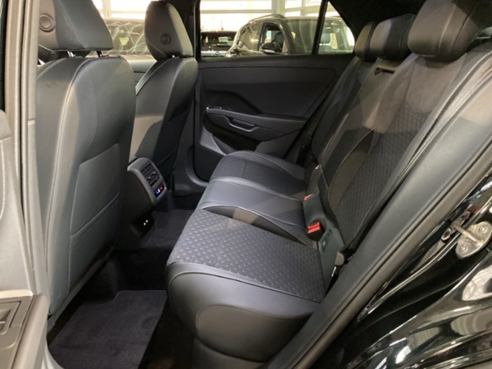 Volkswagen T-Roc – Bild 11