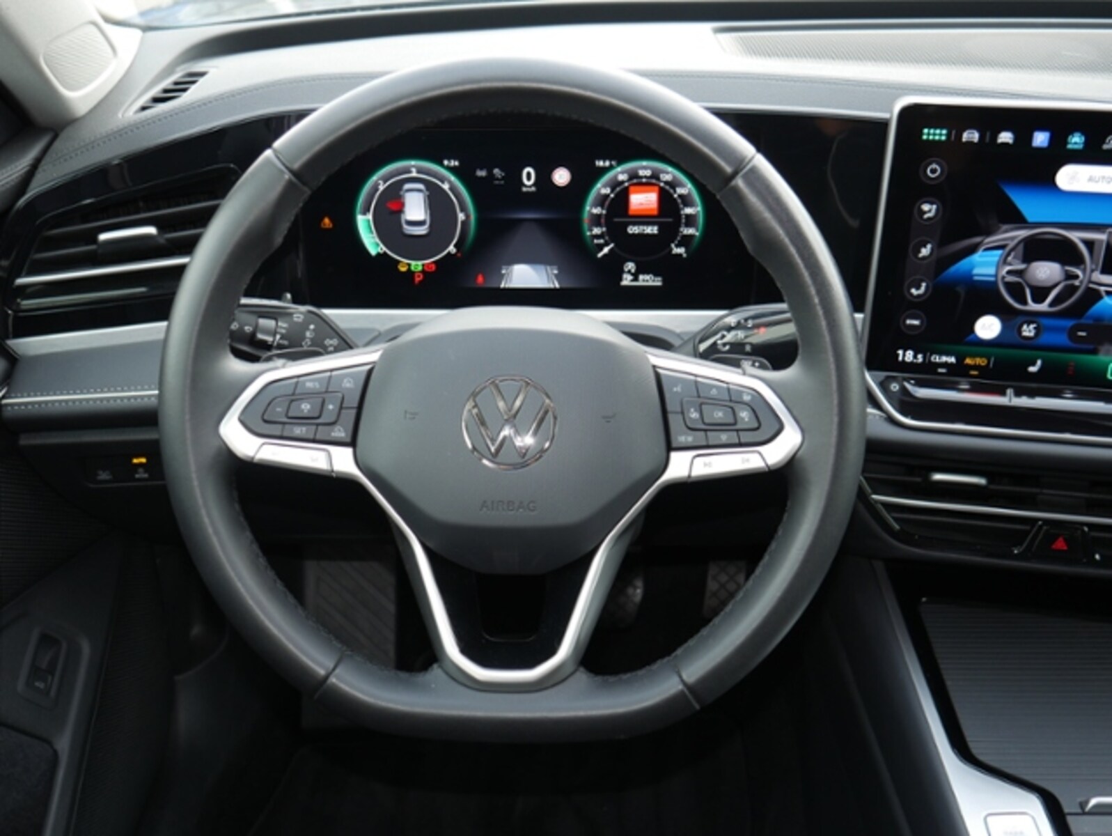 Volkswagen Passat – Bild 13