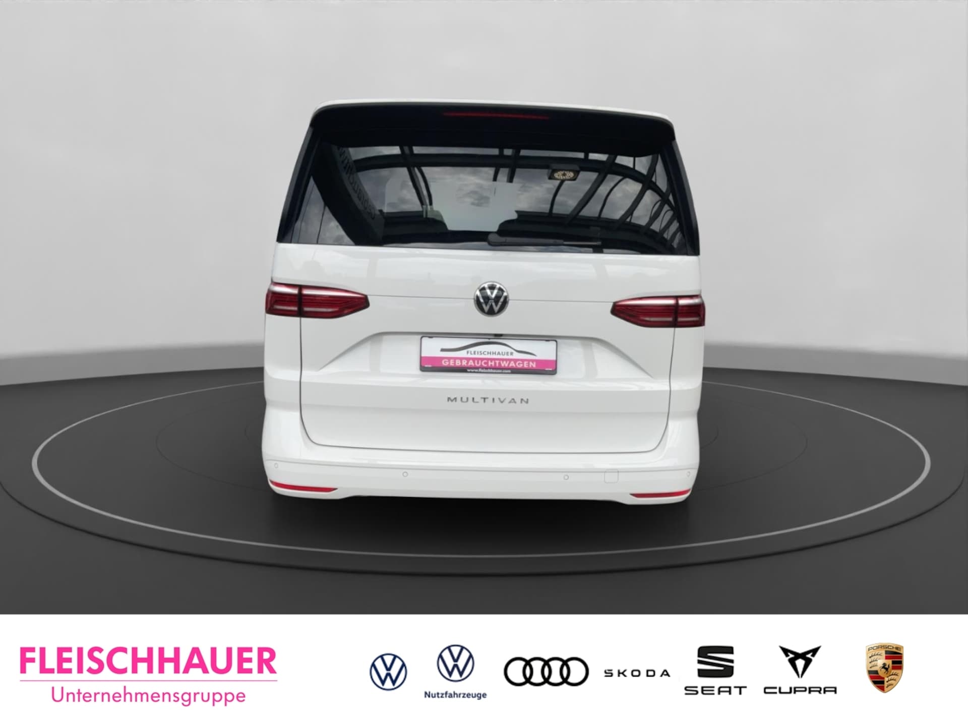 Volkswagen Multivan Langversion Basis-Modell