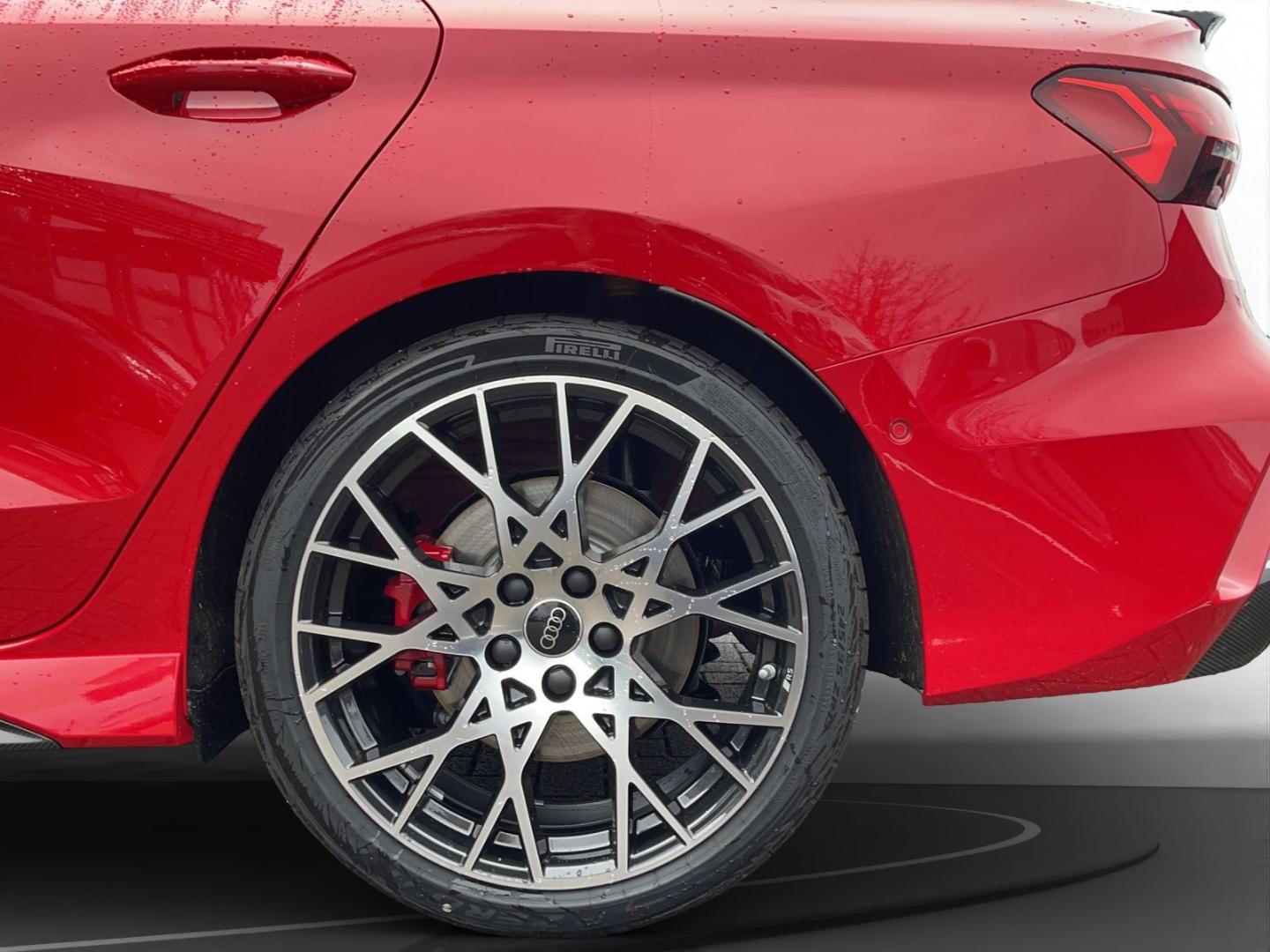 Image about Audi RS 3 Limousine TFSI quattro S tronic