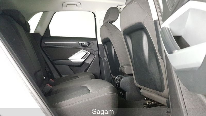Image about Audi Q3 Business Advanced 35 TDI quattro 110 kW (150 PS) S tronic