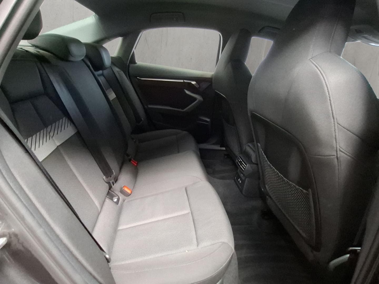 Bild über Audi A3 Limousine S line 30 TFSI S tronic - für weitere Informationen kontaktieren Sie den Audi Partner