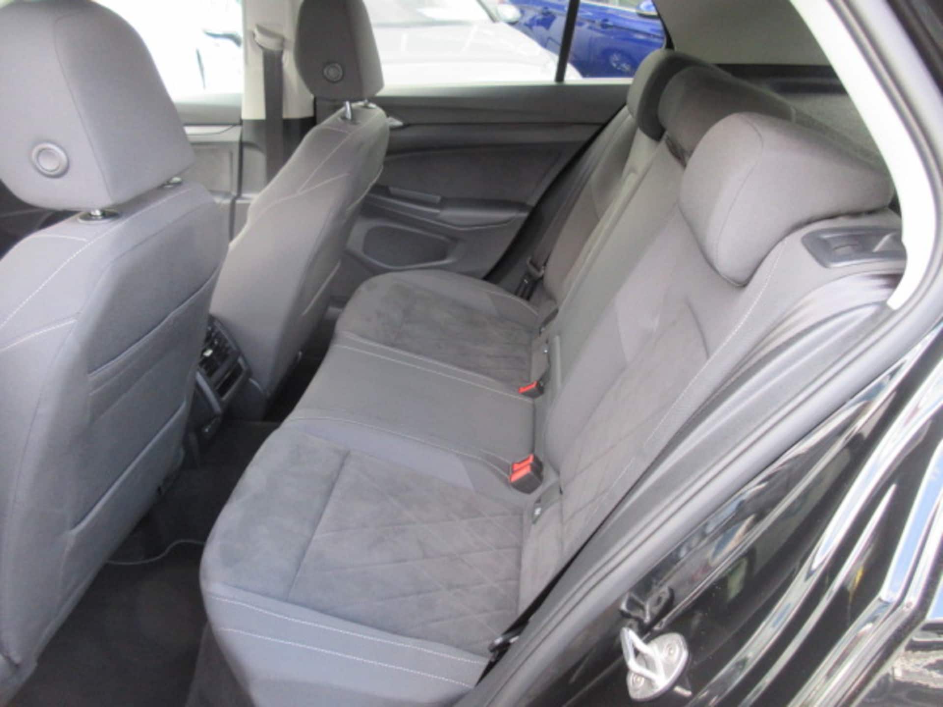 Volkswagen Golf Style
