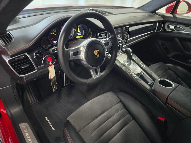 2013 Porsche Panamera