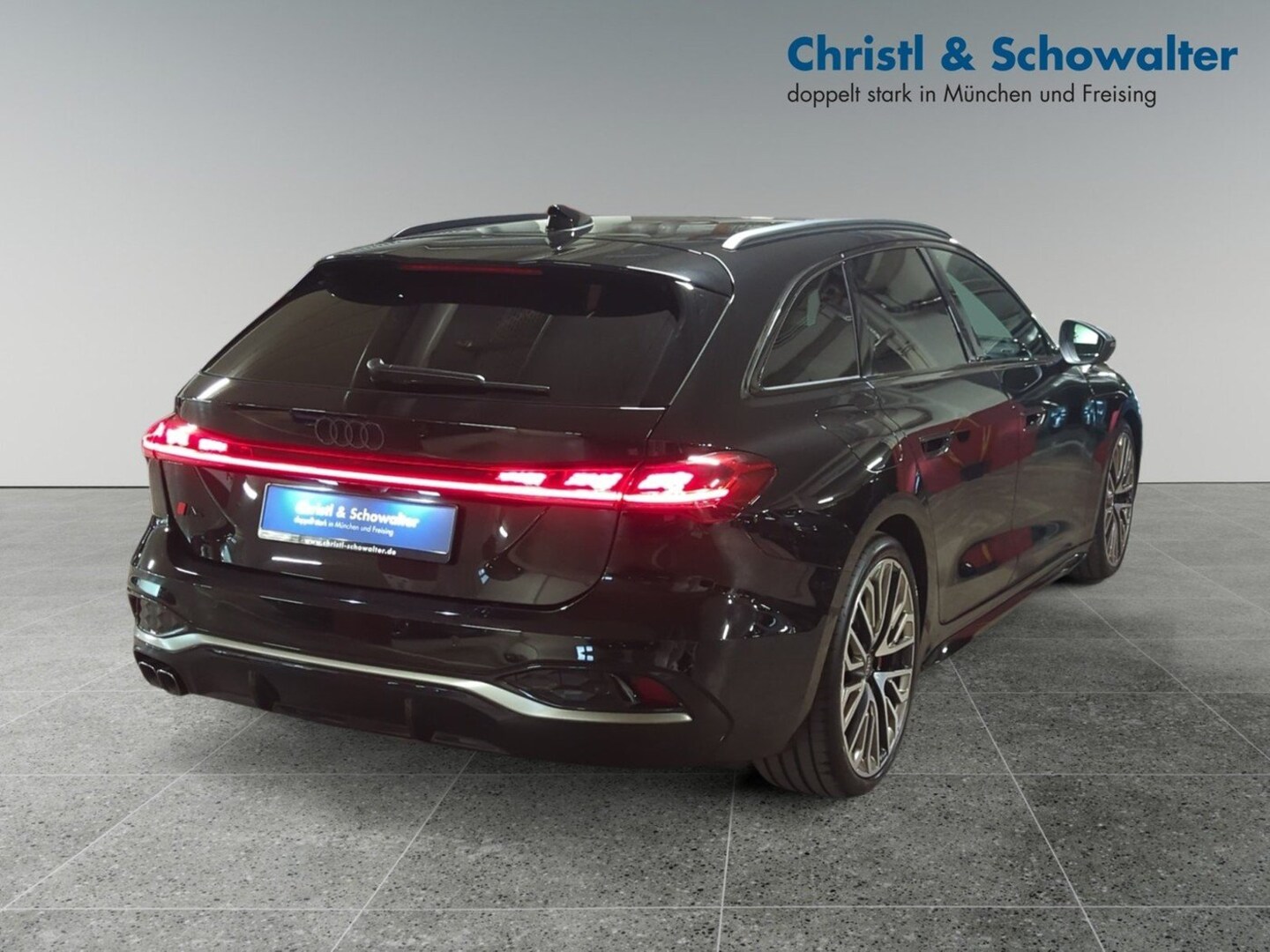 Bild über Audi A5 Avant TDI quattro 150 kW S tronic - für weitere Informationen kontaktieren Sie den Audi Partner