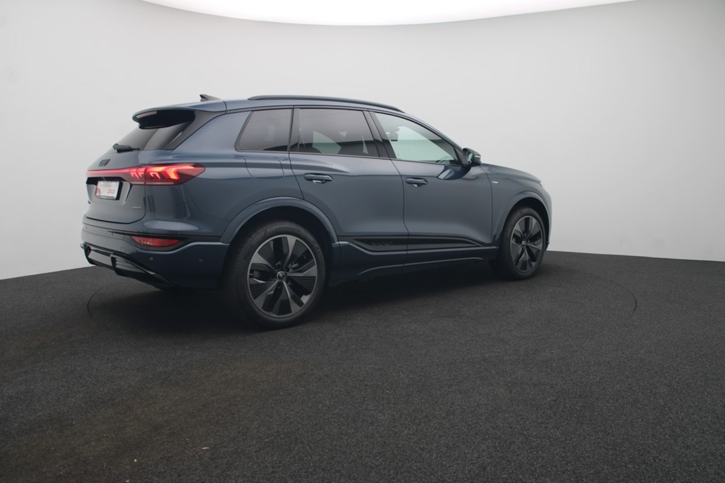 Bild über Audi Q6 SUV e-tron S line business e-tron quattro 315 kW - für weitere Informationen kontaktieren Sie den Audi Partner