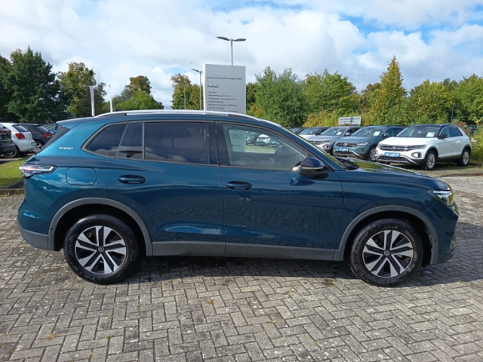 Volkswagen Tiguan – Bild 13
