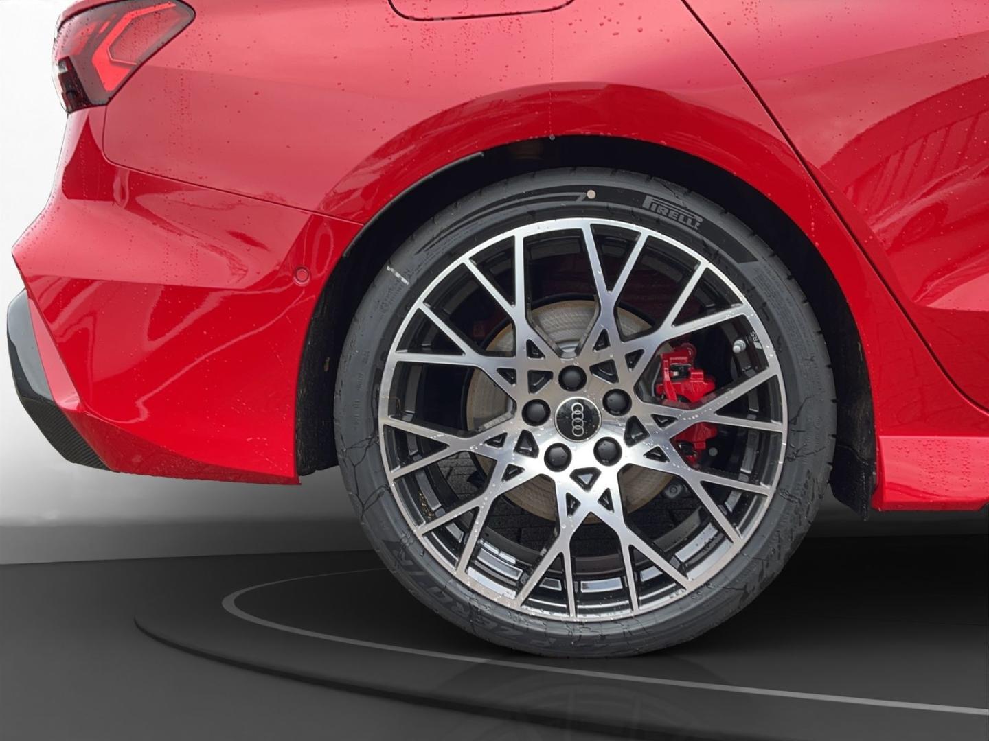 Image about Audi RS 3 Limousine TFSI quattro S tronic