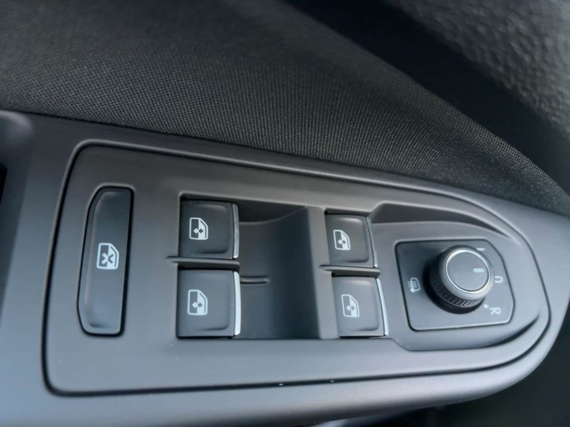 Volkswagen Golf Active