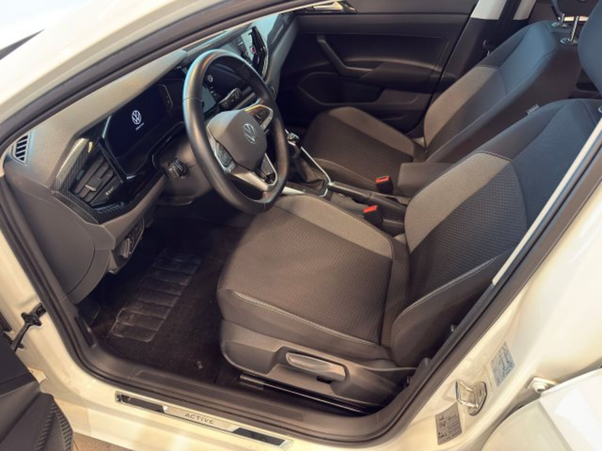 Volkswagen Polo Active