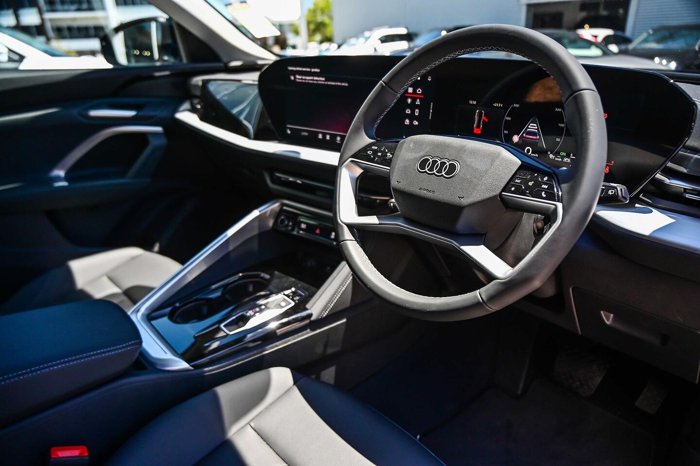 Image about Audi Q5 SUV TDI quattro 150 kW sport