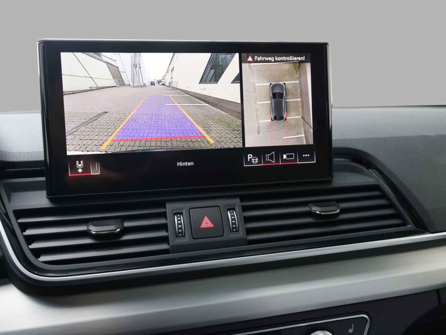 Bild über Audi Q5 Sportback 40 TDI quattro S tronic - für weitere Informationen kontaktieren Sie den Audi Partner