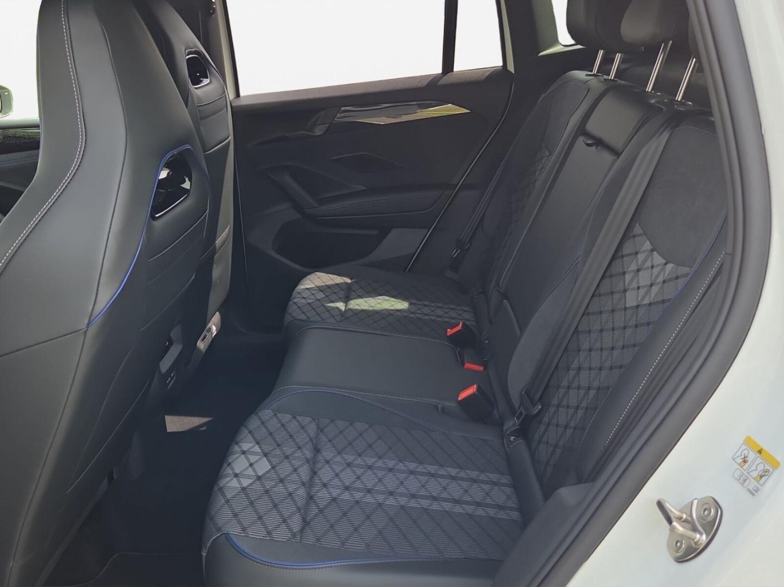 Volkswagen Tiguan – Bild 16