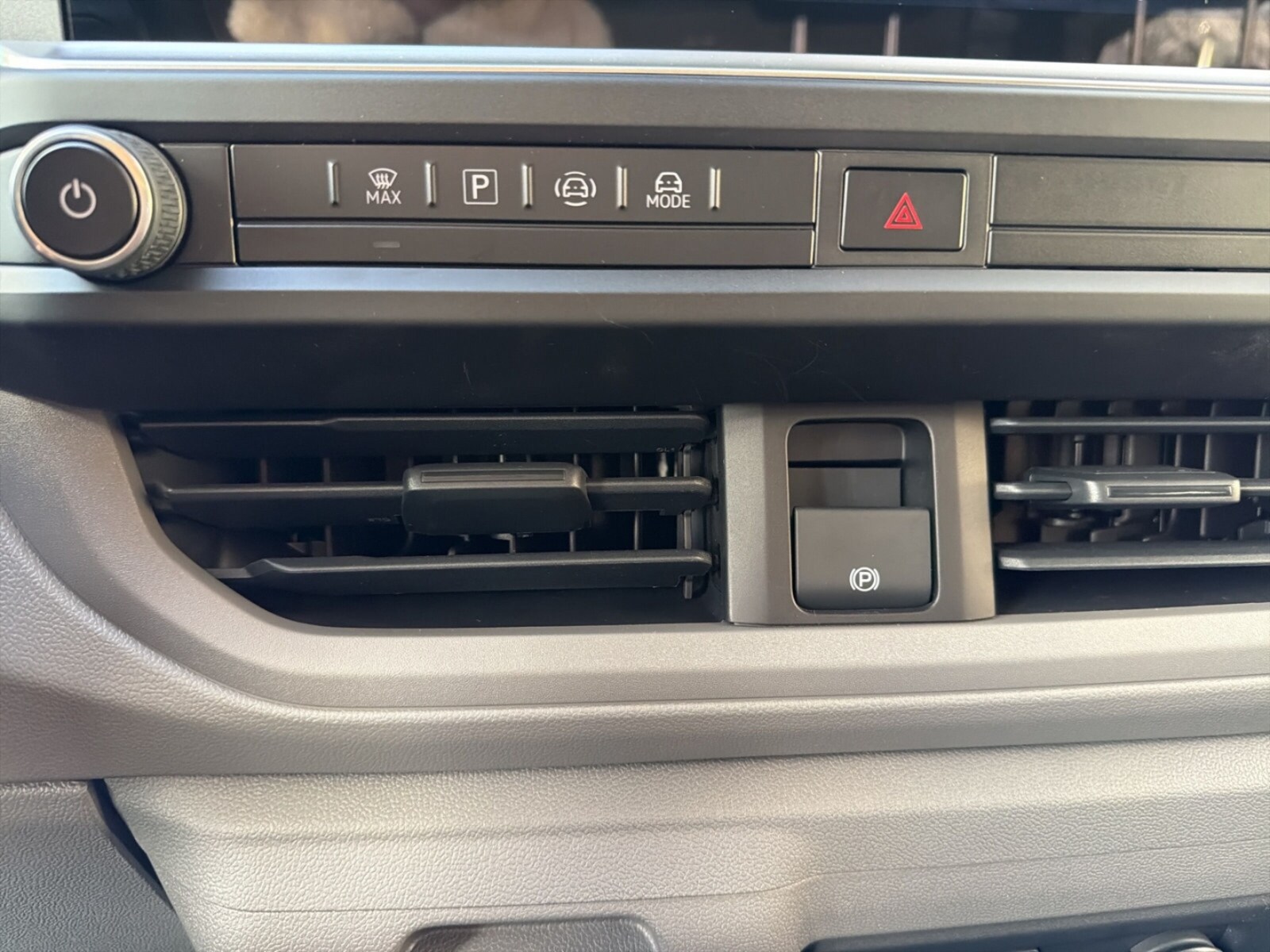 Volkswagen Transporter Kombi kurzer Radstand – Bild 15