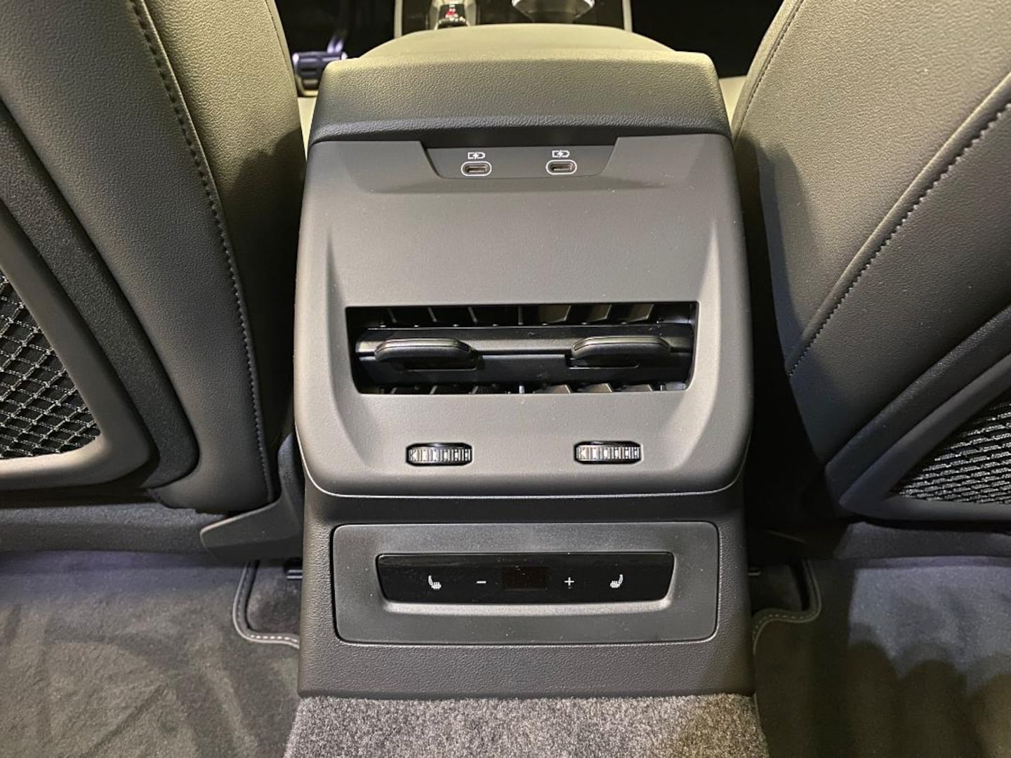 Bild über Audi A5 Avant e-hybrid e-hybrid quattro 270 kW S tronic - für weitere Informationen kontaktieren Sie den Audi Partner