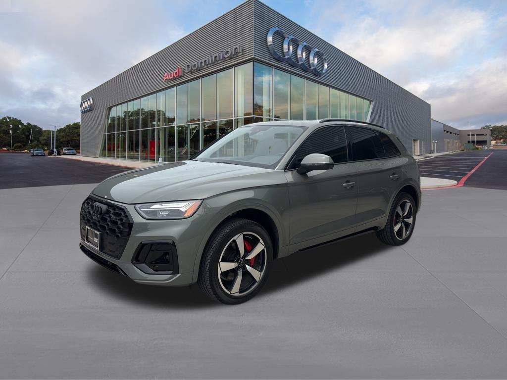 2024 Audi Q5 45 Premium Plus's photo