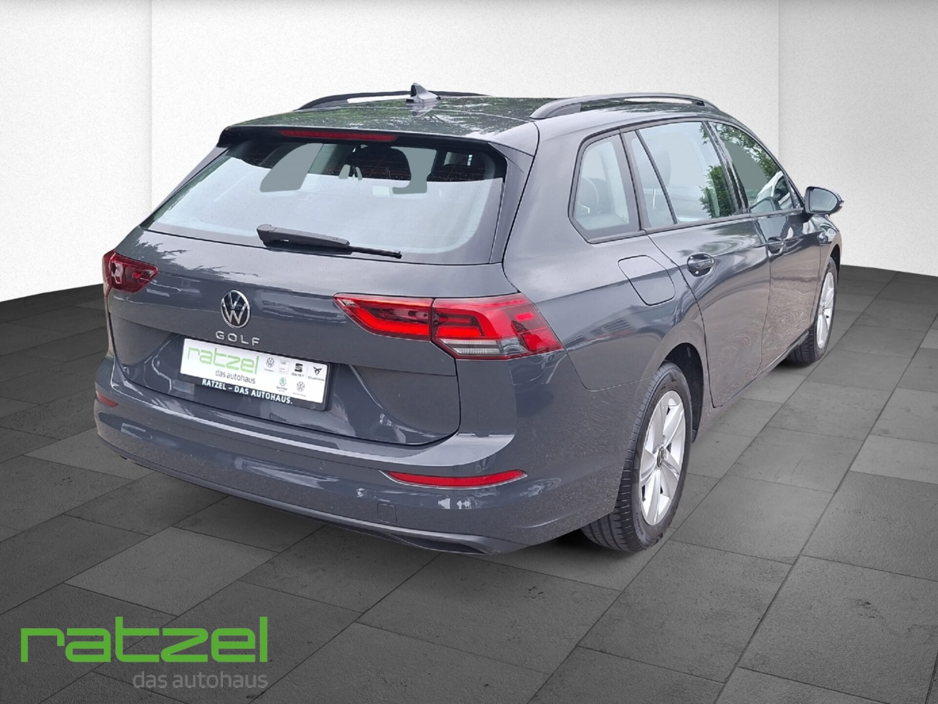 Volkswagen Golf Variant Life