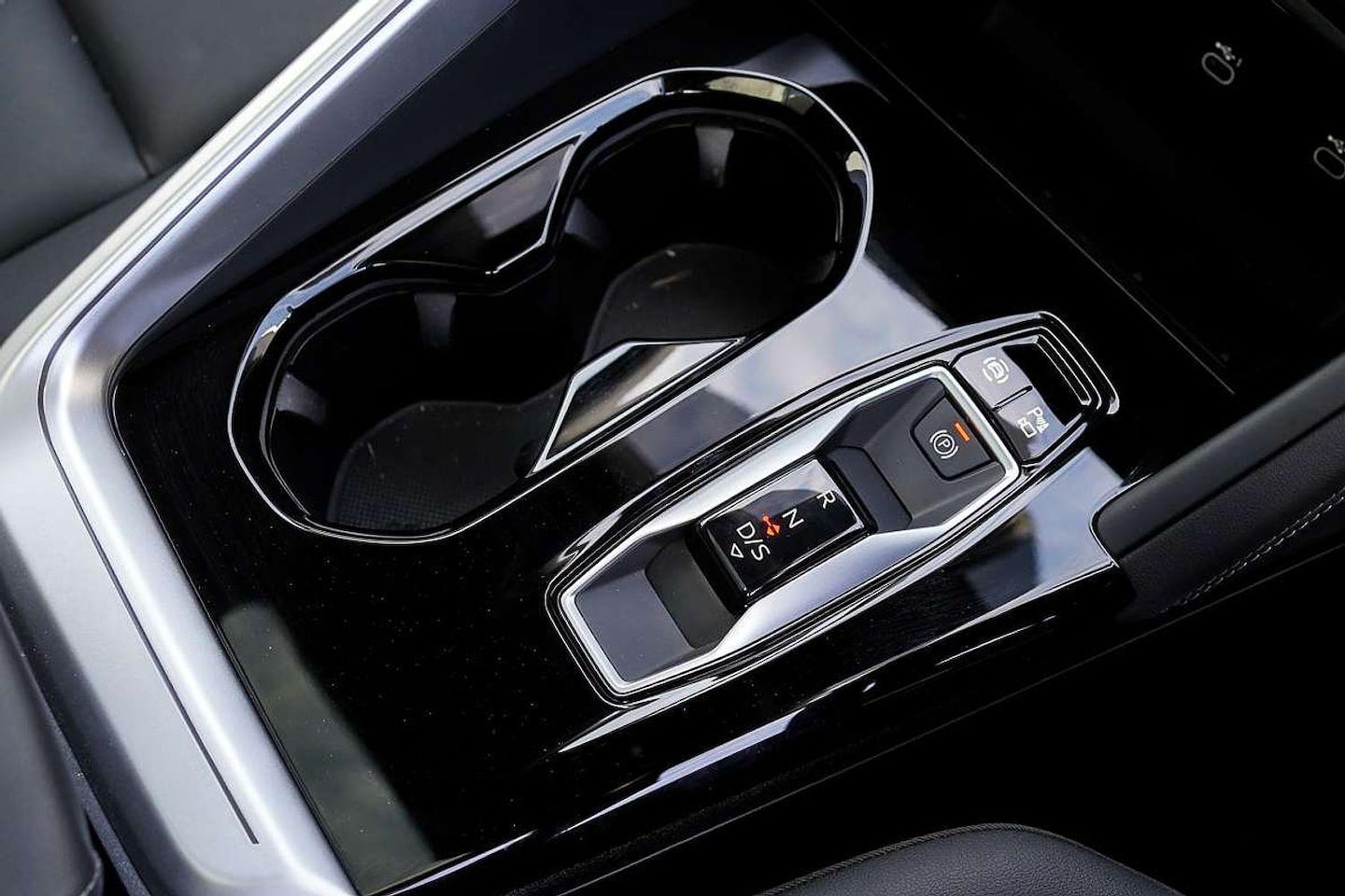 Image about Audi Q5 SUV TFSI 150 kW