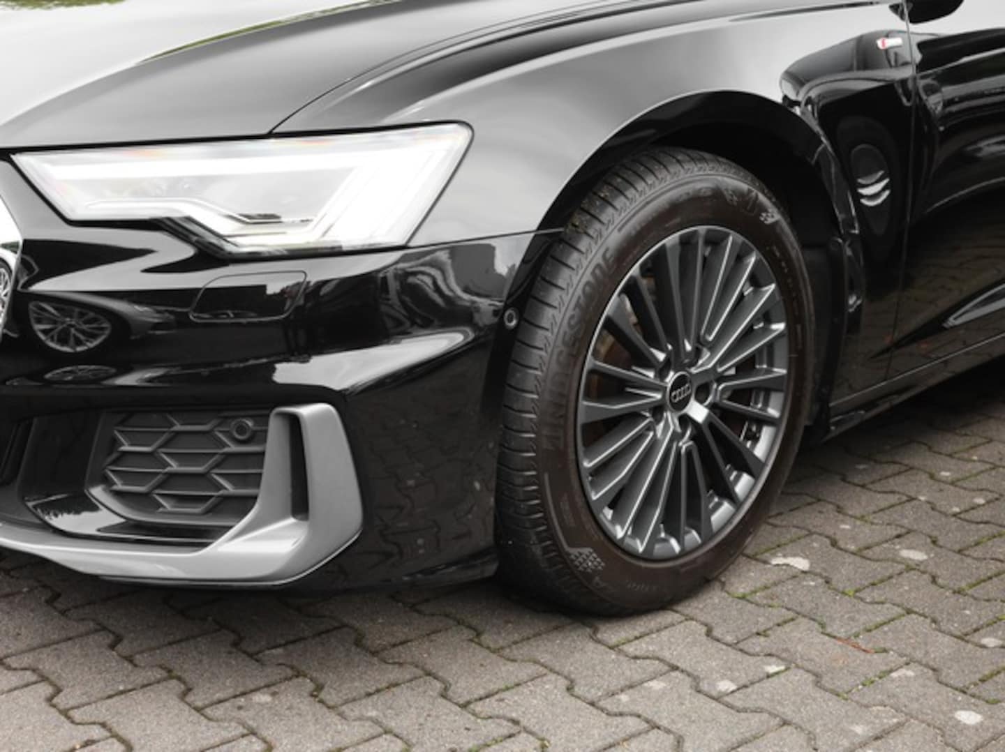 Bild über Audi A6 Avant S line 35 TDI S tronic - für weitere Informationen kontaktieren Sie den Audi Partner