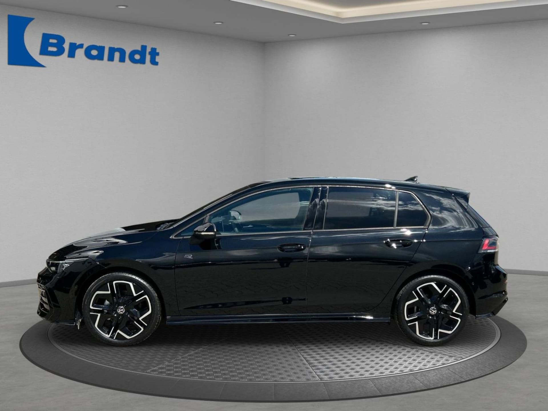 Volkswagen Golf R-Line