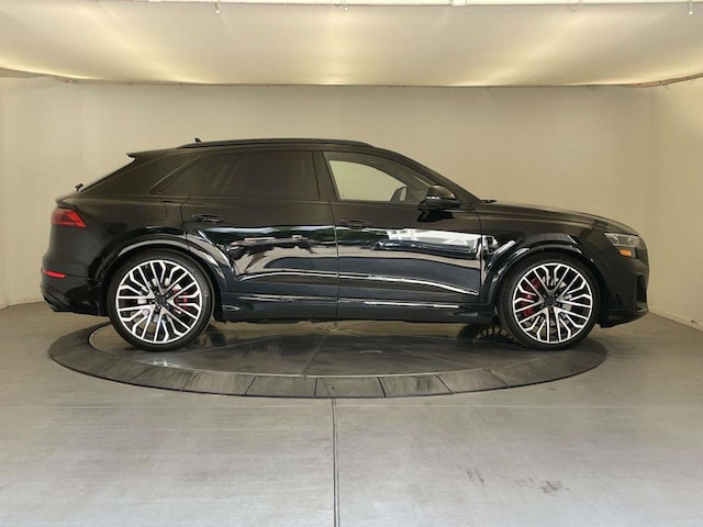 2026 Audi SQ8 Prestige - Photo 8