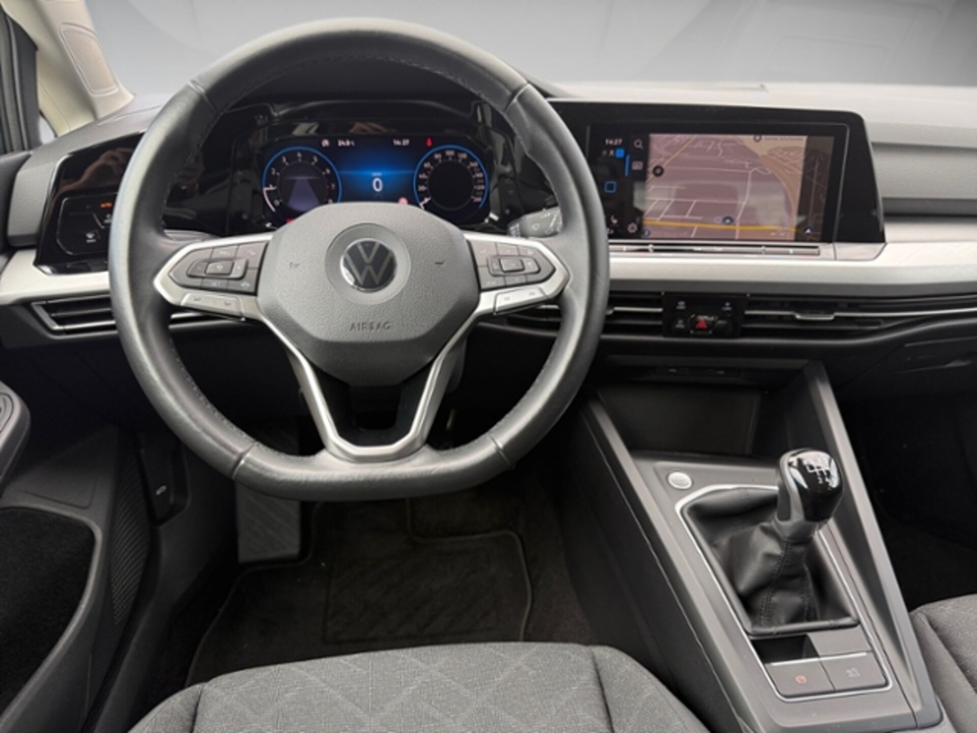 Volkswagen Golf Life