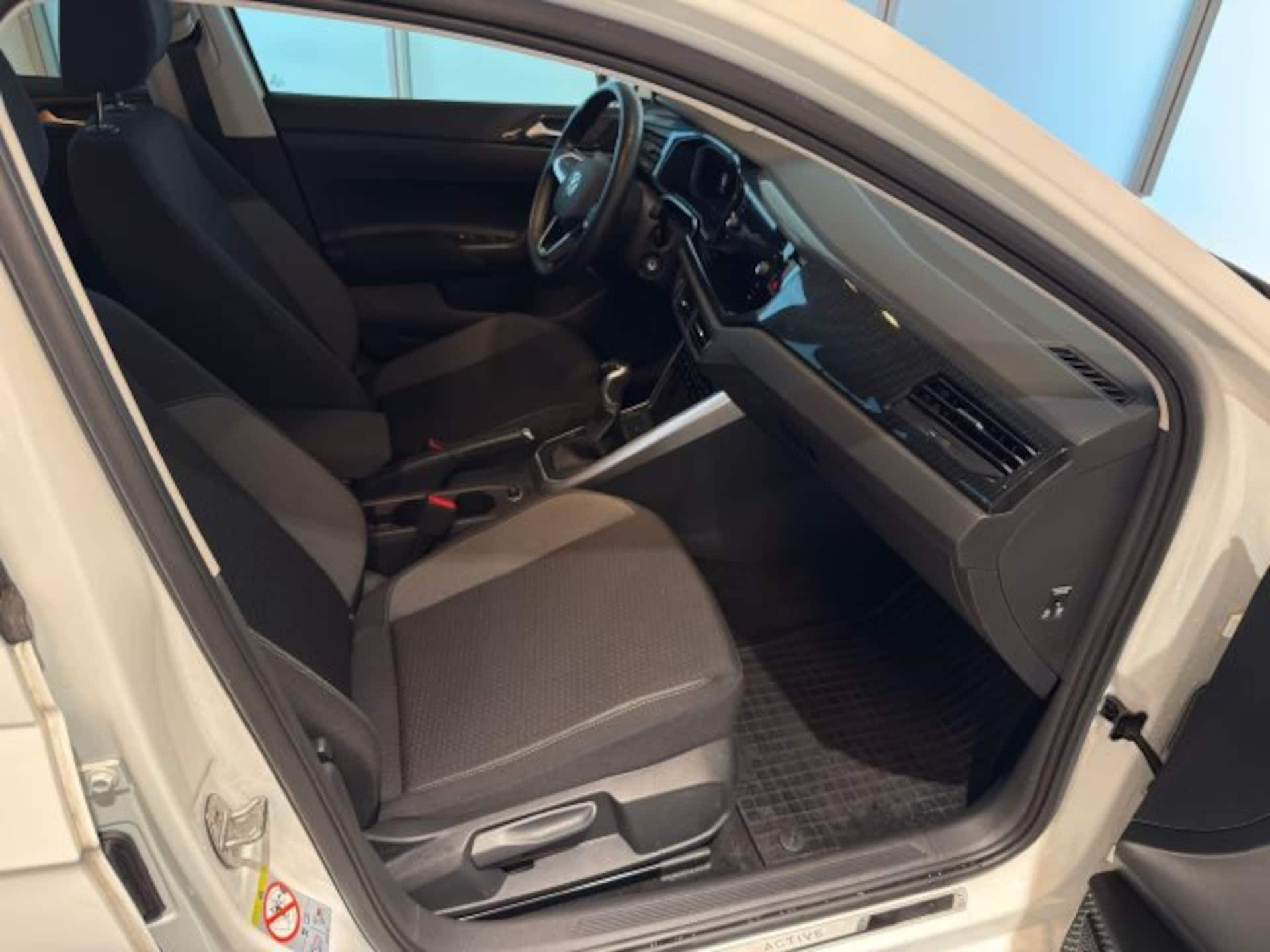 Volkswagen Polo Active