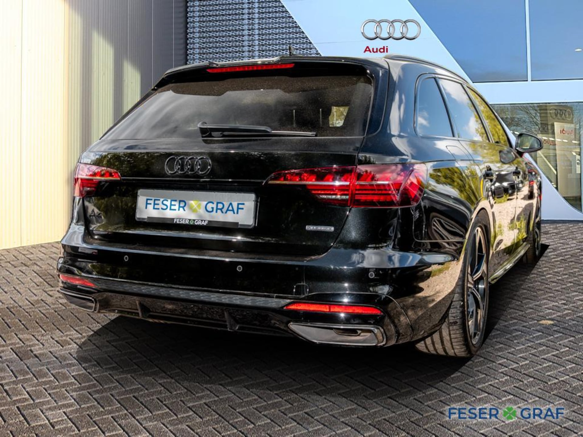 Audi A4 Avant S line