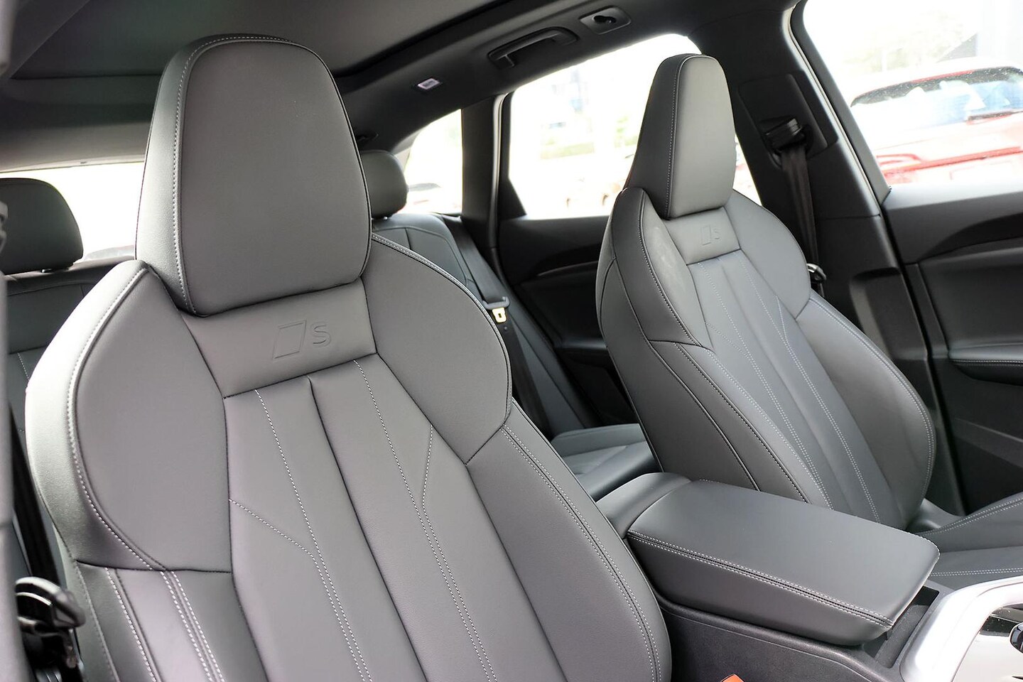 Image about Audi Q5 SUV TDI quattro 150 kW sport