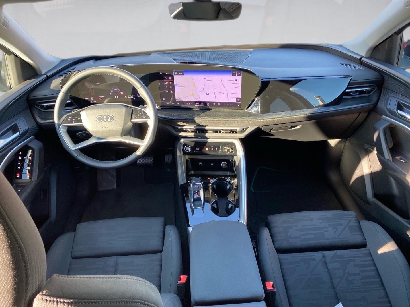 Bild über Audi Q5 SUV TDI quattro 150 kW S tronic - für weitere Informationen kontaktieren Sie den Audi Partner